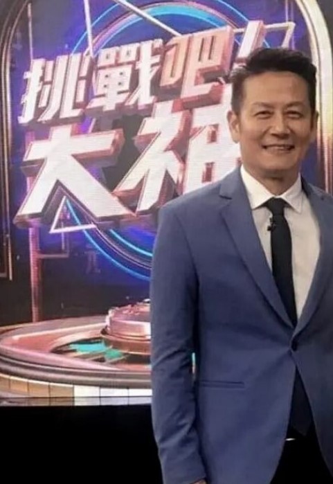 淑怡平面模特的沦陷_在姐姐眼皮下和姐夫偷情 - 酷愛網海报